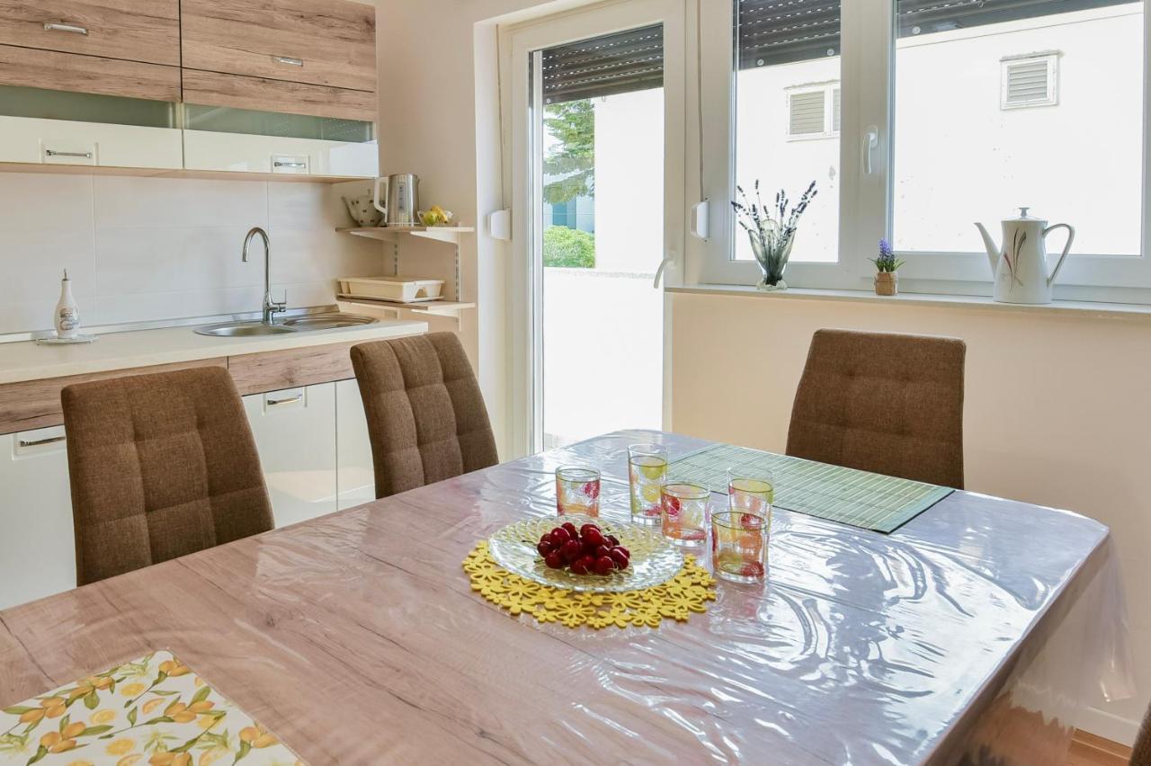 New Luxury 3 Bedroom 4 Air Conditioners Ζαντάρ Εξωτερικό φωτογραφία