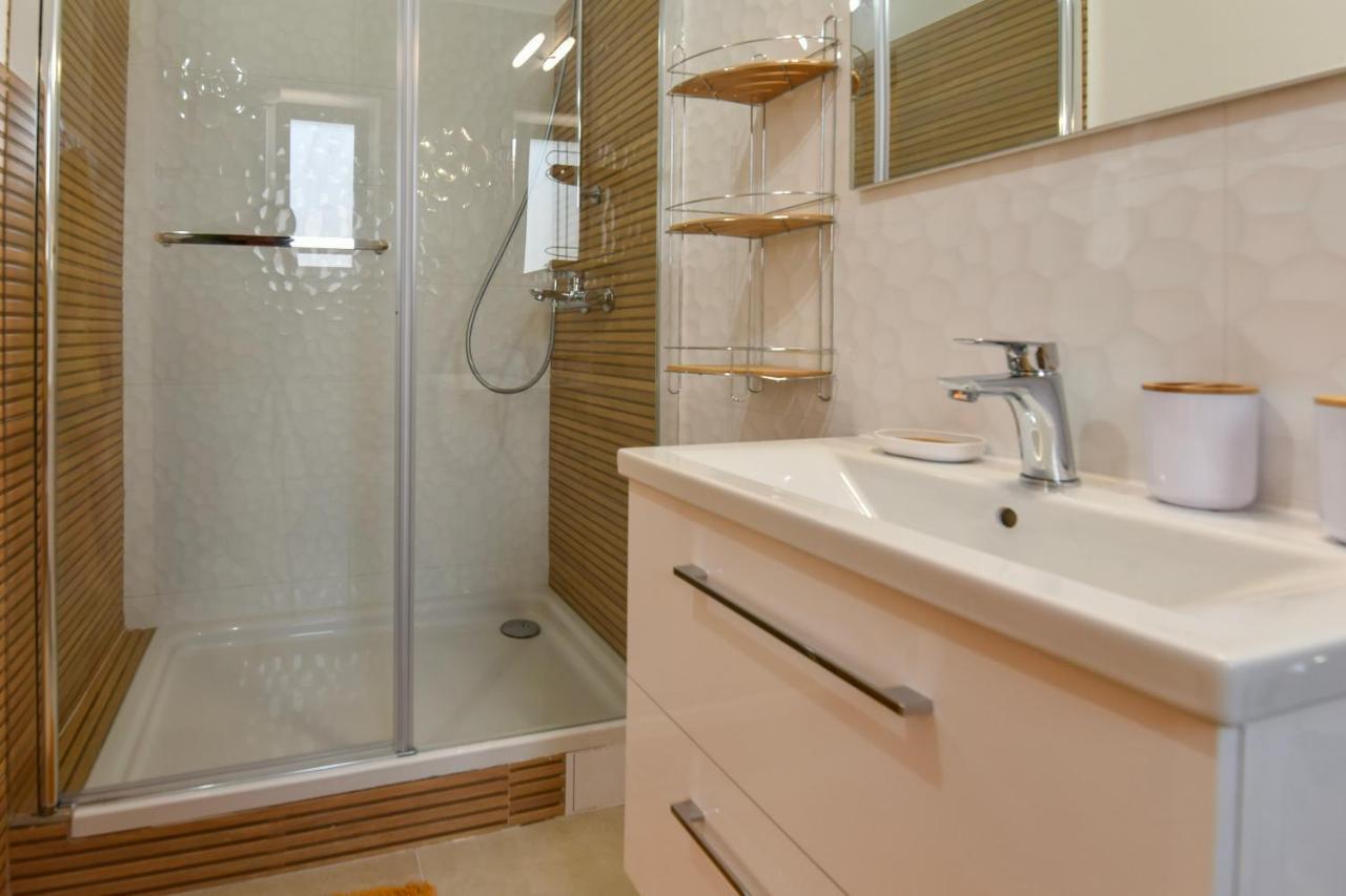 New Luxury 3 Bedroom 4 Air Conditioners Ζαντάρ Εξωτερικό φωτογραφία
